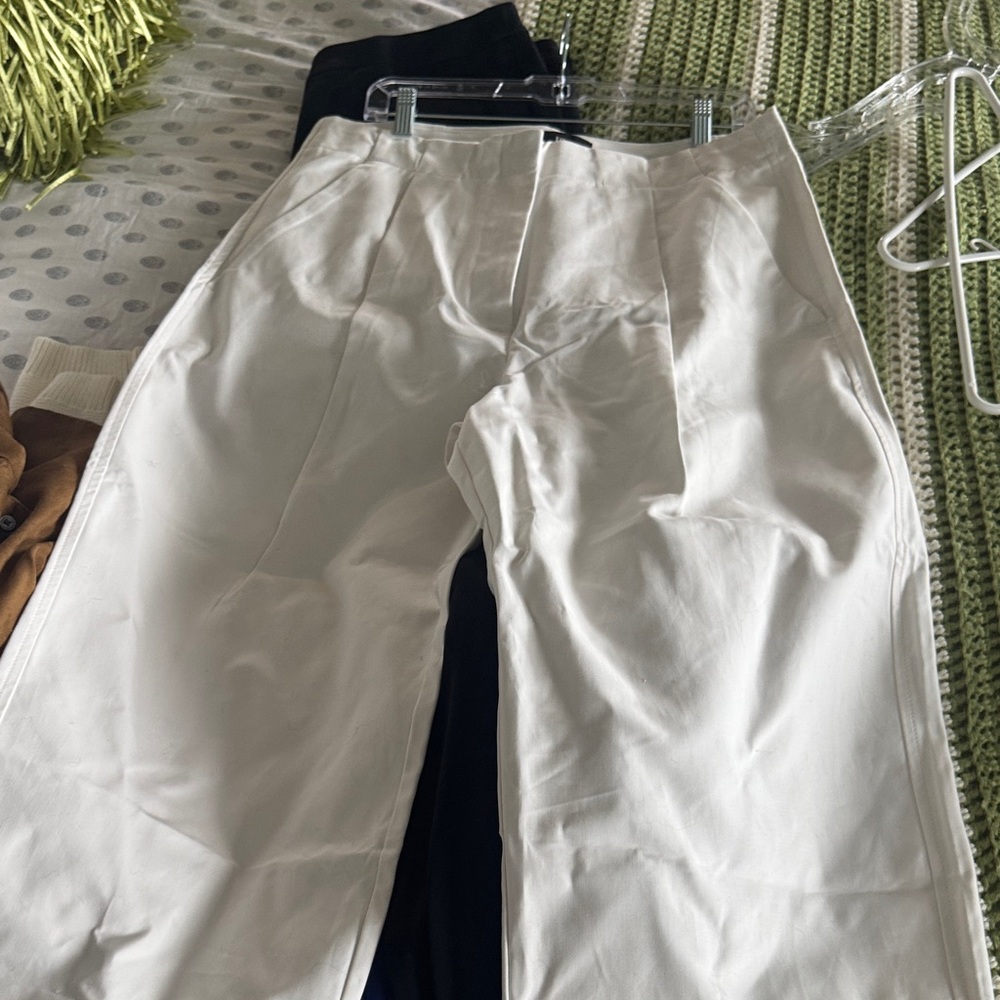 Banana Republic women’s  Cream Chinos